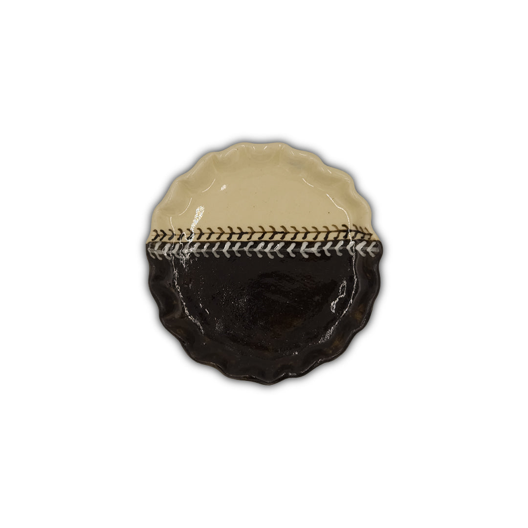 Two-Tone Scalloped Ceramic small Plate